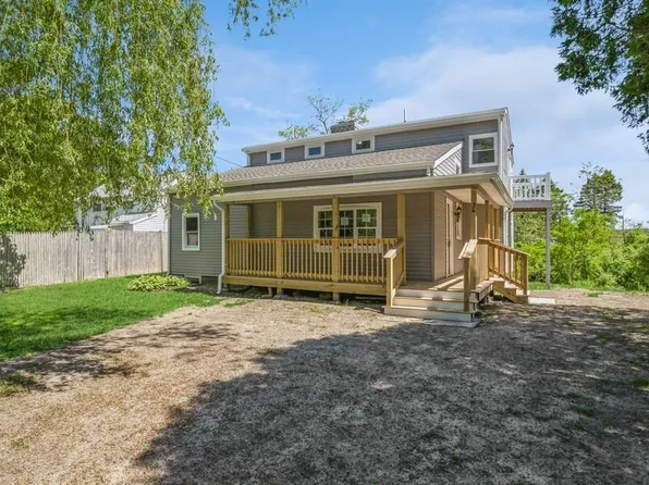 36 Hunters Brook Road, Sagamore Beach, MA 02562