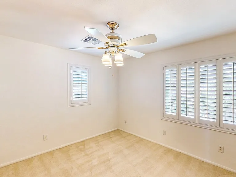 9412 Forest Edge Ave — Photo 26