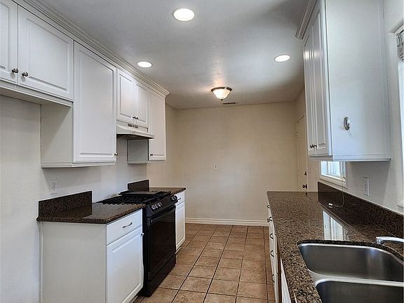 5th image of 4765 Harvard St
