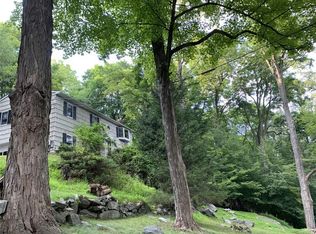 31 Colonel Enoch Dr, Carmel, NY 10512