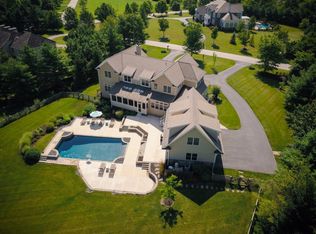 1 Firethorn Ln, Malvern, PA 19355