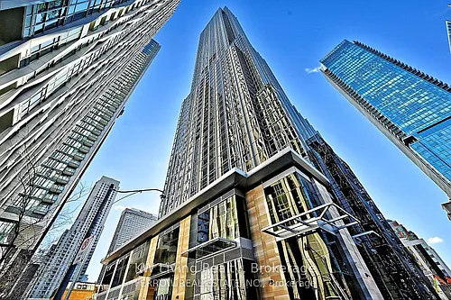 11 Yorkville Ave Photo 1