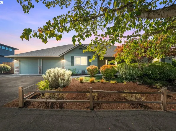 2662 NW Mount Ashland Dr, McMinnville, OR 97128