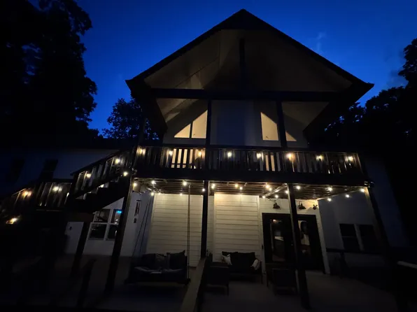 7865 Barnhill Rd, Primm Springs, TN 38476