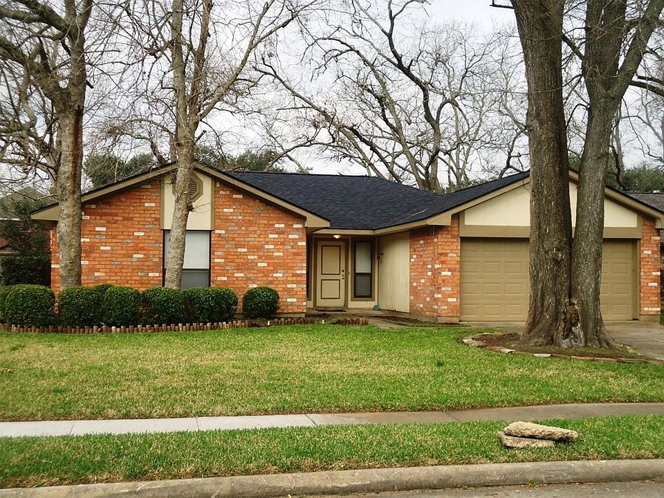 1st image of 607 Old Colony Dr