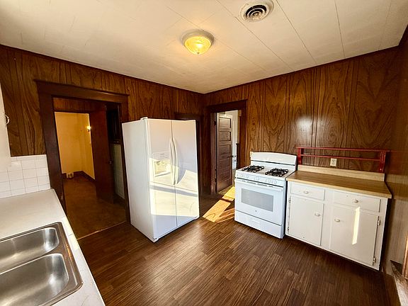 4th image of 303 Trigg Ave