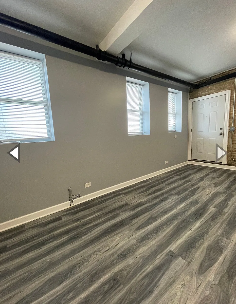 Building Photo - 5204 W George St #1