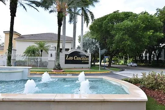5527 NW 113th Ave — Photo 34