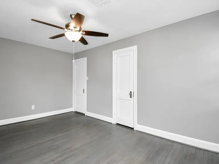 901 N Jones St — Photo 30