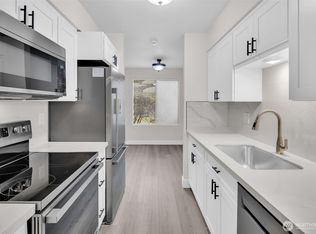 Kingsgate Ridge Manor, Kirkland, WA 98034