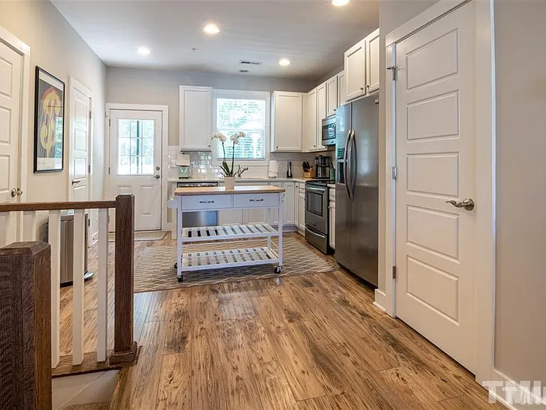 2800 Bedford Green Dr #106 — Photo 6