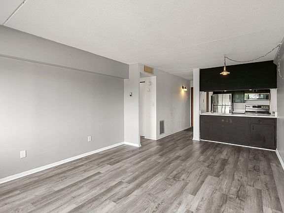 4th image of 1920 S 1st St APT 408