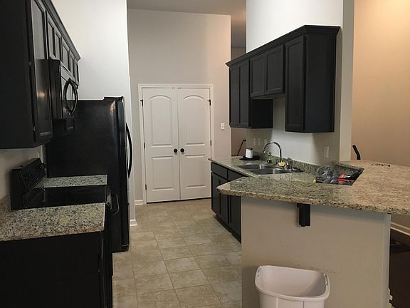 4th image of 309 Elwick Dr