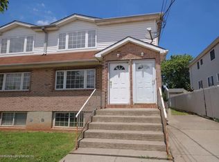 41 Poplar Ave, Staten Island, NY 10309
