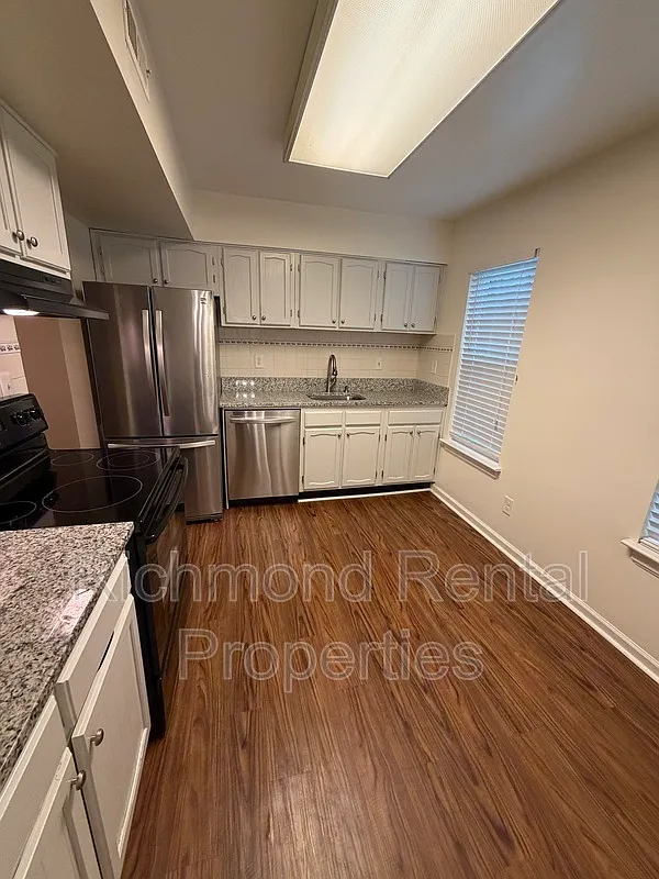 3 bed, 1.5 bath, 1280 sqft, $2,195 — Photo 1