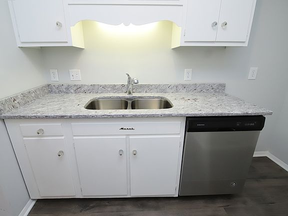 New granite and sink