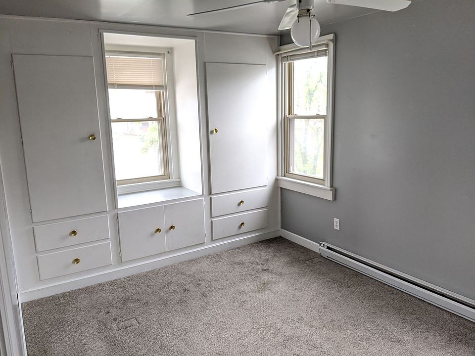1st image of 207 N Market St APT 201