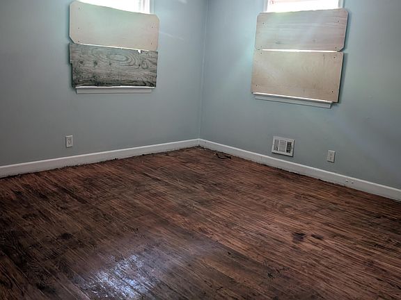5th image of 1227 Falls Church Rd