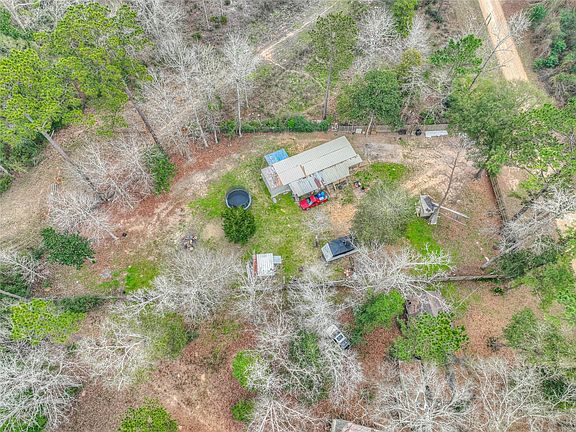 2nd image of 713 Garrett Rd