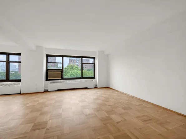 21-15 34th Avenue #8B, Astoria, NY 11106