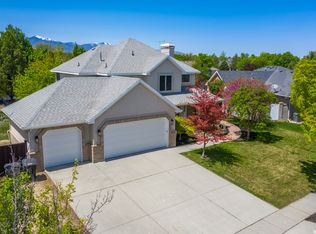 9718 S Leatherwood Cir, South Jordan, UT 84095