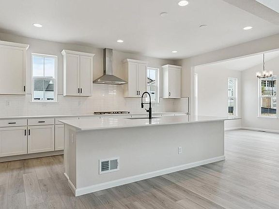 5th image of 4741 Twelve Oaks Way