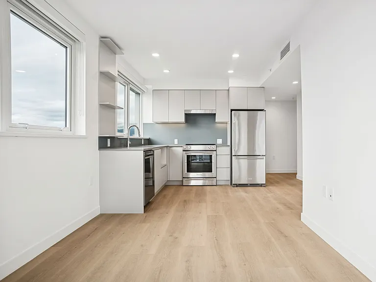5670 Cambie St — Photo 115