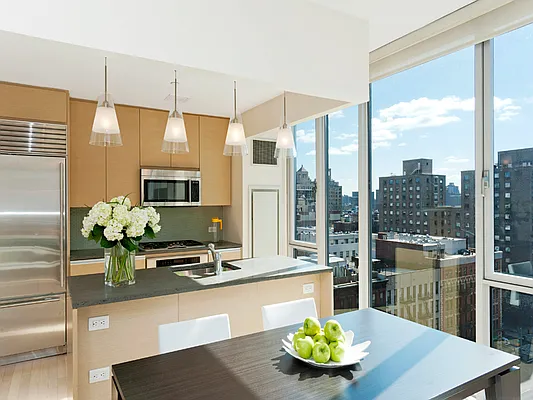 Sold by Sotheby's International Realty | media 13