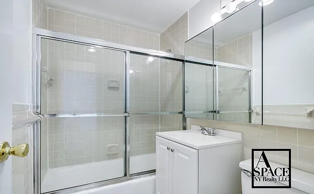 Rented by A Space Realty NY LLC | media 6