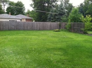 9400 Strathmore Dr, Anchorage, AK 99502