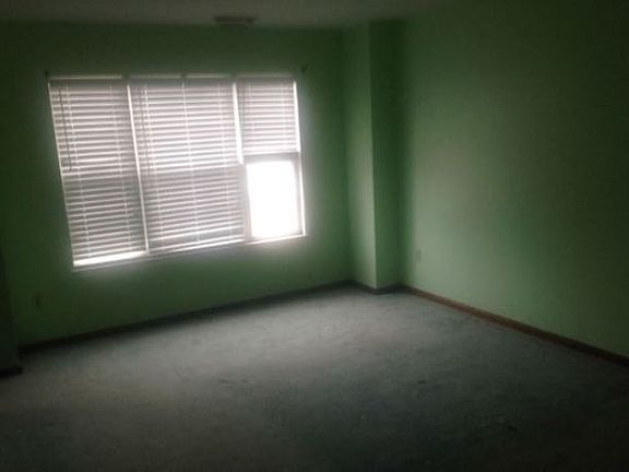 5th image of 21329 W Creston Ct