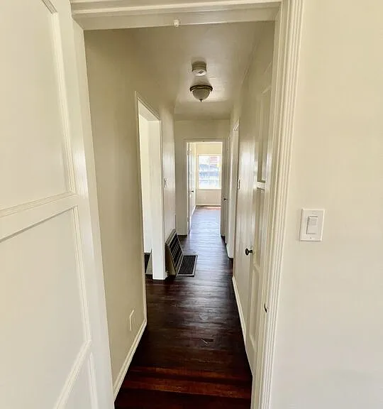 8345 Loyola Blvd — Photo 8