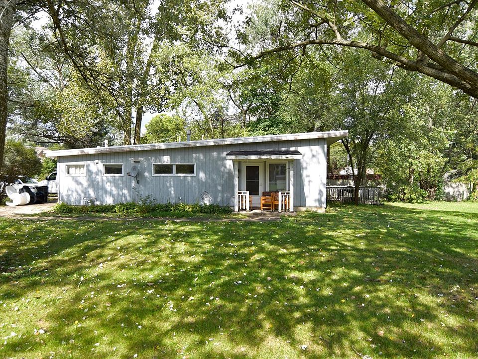 1st image of 564 Emerson Ave