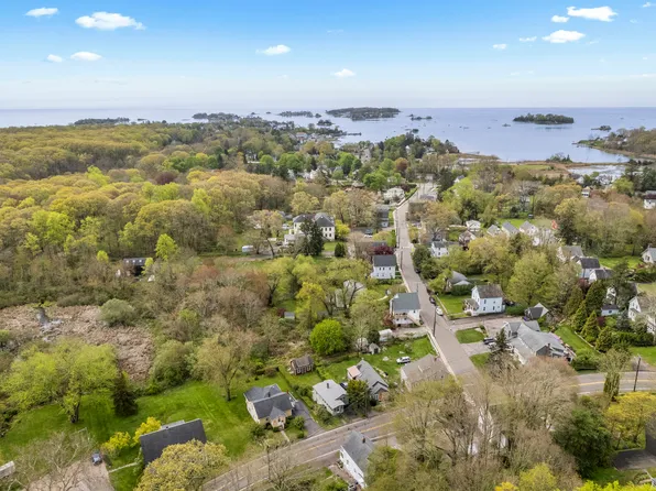 489 Leetes Island Road, Branford, CT 06405