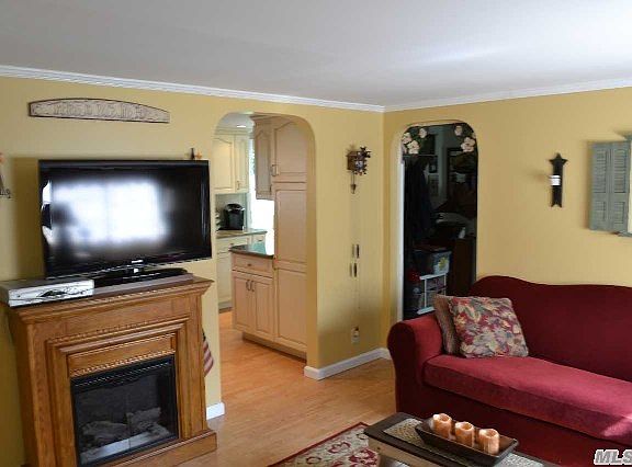 5th image of 115 Saint Nicholas Ave
