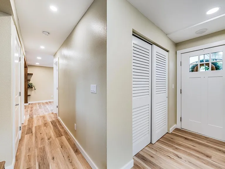 2465 Lamaku Pl — Photo 10
