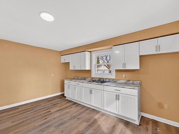 5th image of 3217 N 12th STREET