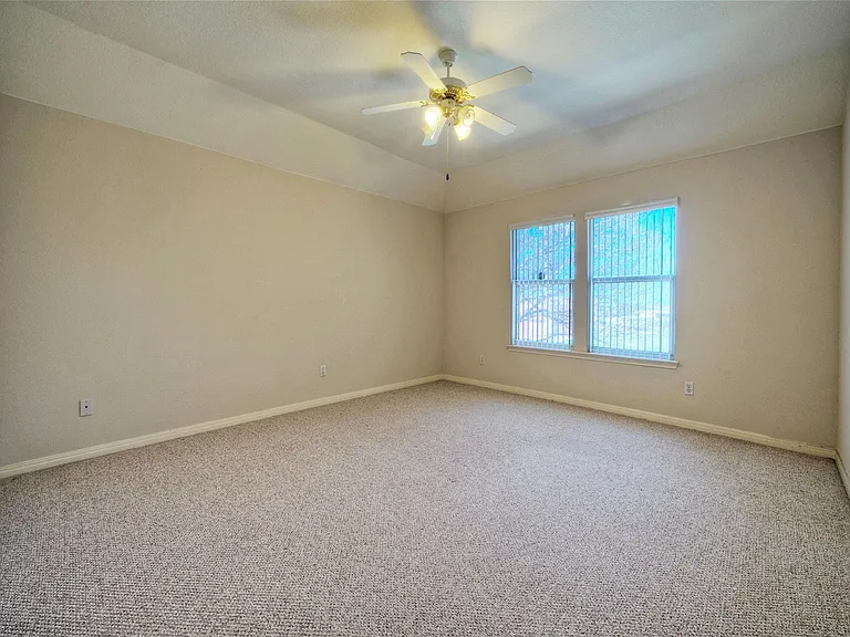 601 Indian Run Dr — Photo 21