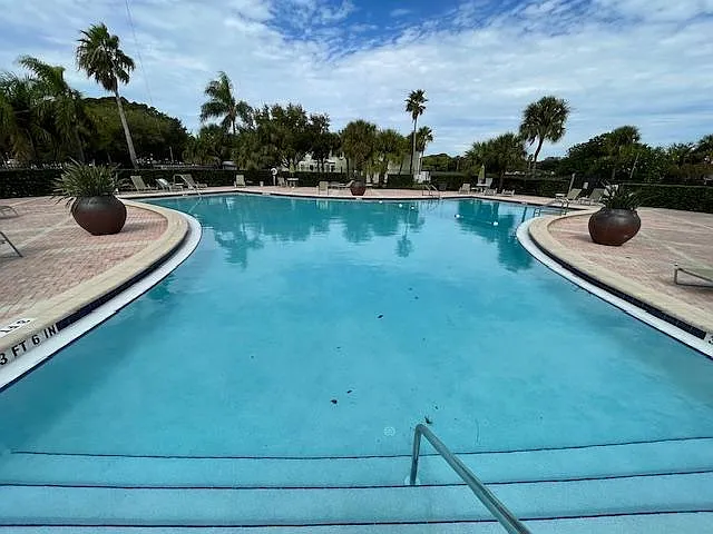 5092 Beach Dr SE #C — Photo 25