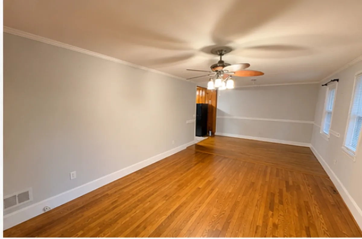 Building Photo - 406 Pine Knoll Dr