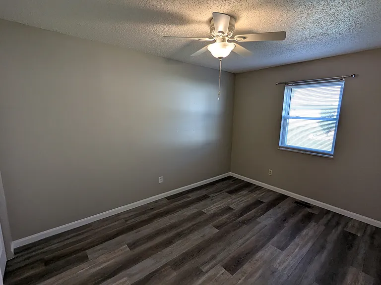 110 Weber Rd — Photo 12