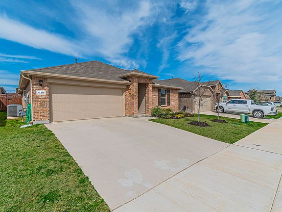 2nd image of 628 Spaulding St