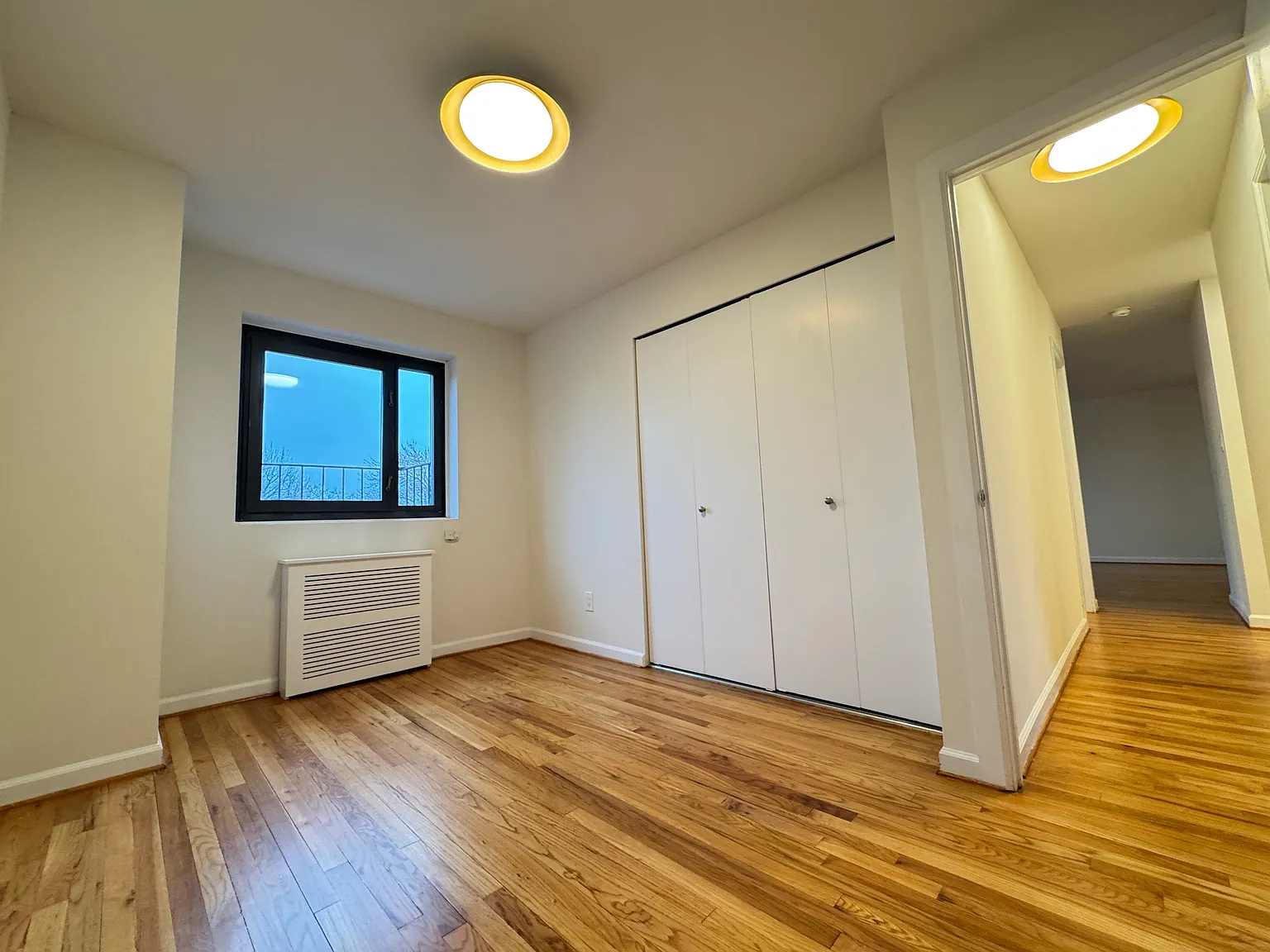 43rd Ave, Bayside — Photo 4