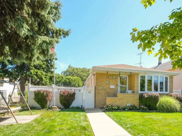 3647 S Rockwell St, Chicago, IL 60632