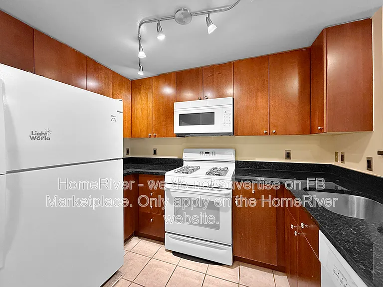 930 Wayne Ave #702 — Photo 9