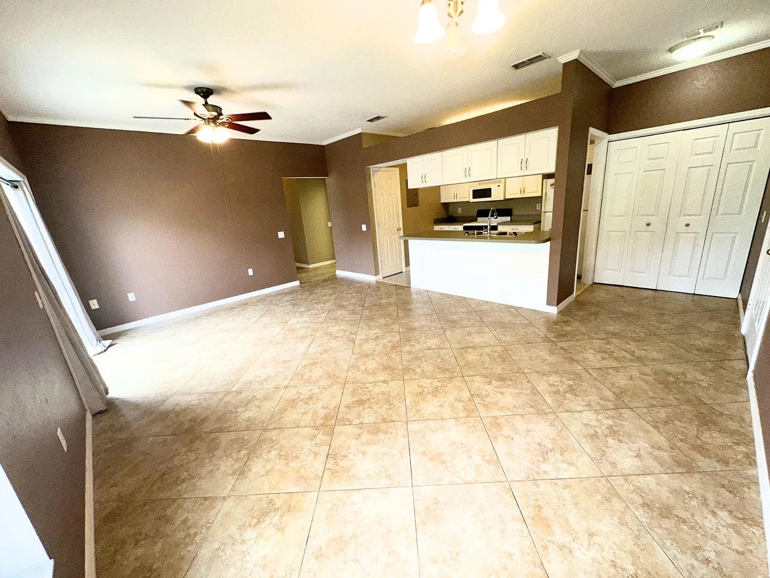 2 bed, 1017 sqft, $1,500 — Photo 3