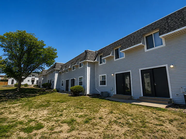 Montview Heights — Photo 11