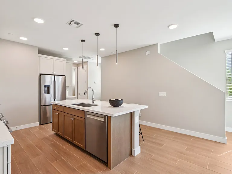 The Roosevelt Townhomes — Photo 15
