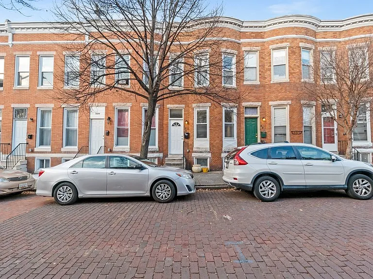 428 E Lorraine Ave #1 — Photo 1