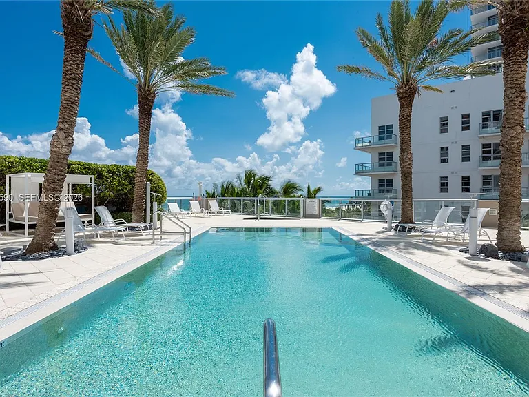 3801 Collins Ave #1502 — Photo 30